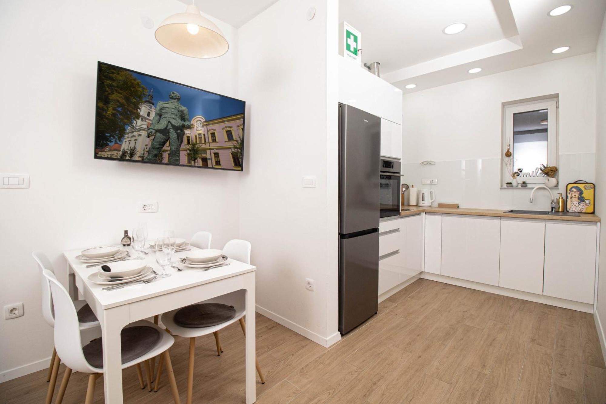 Apartman Maki Vinkovce Kültér fotó